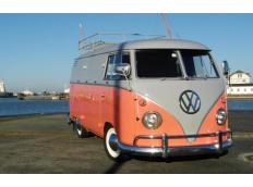 1961 VW T1 Bus verstärkt LPL Team