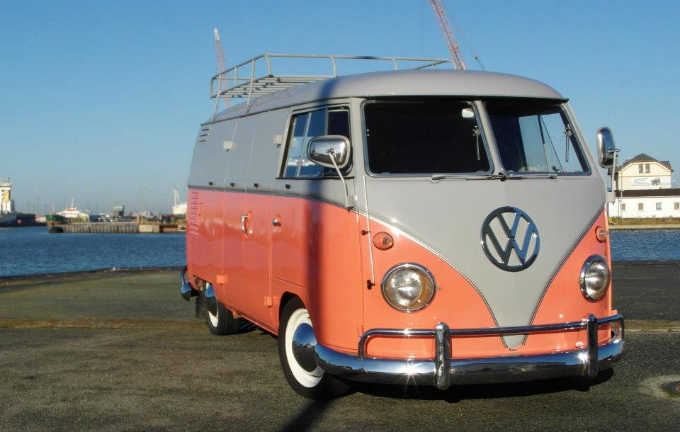 1961 VW T1 Bus verstärkt LPL Team