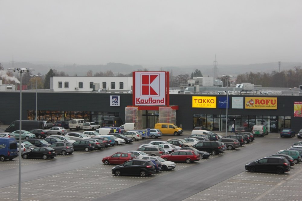 Rechtzeitig zum Weihnachtsgeschäft: Main-Regnitz-Center öffnet am 29.11.2012 seine Pforten