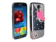 Diamonds are a Girl’s Best Friend. Mit der Diamant Butterfly Hülle lässt sich das auch mit dem Galaxy S4 umsetzen.