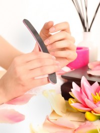 Bezaubernd schÃ¶ne FingernÃ¤gel mit der richtigen Pflege!