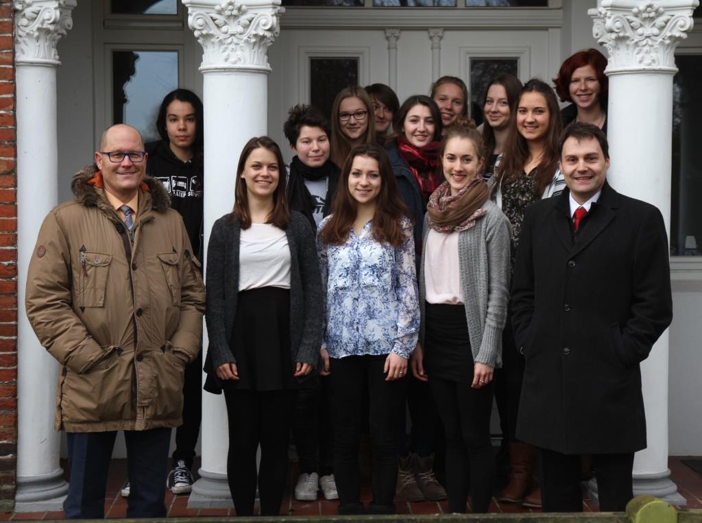 Braunschweiger Unternehmen fÃ¶rdert Bildung junger Frauen im Technikbereich