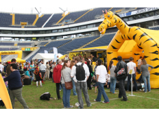 Das große Trifels Familienfest 2012 – Über 4000 Besucher erlebten Spiel, Spaß, Spannung und viel Prominenz in der Commerzbank-Arena